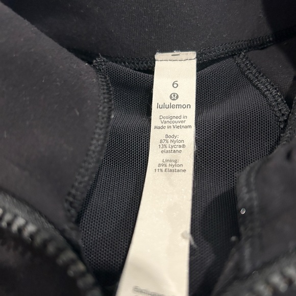 Lululemon define Jacket Size 6 - Picture 4 of 4